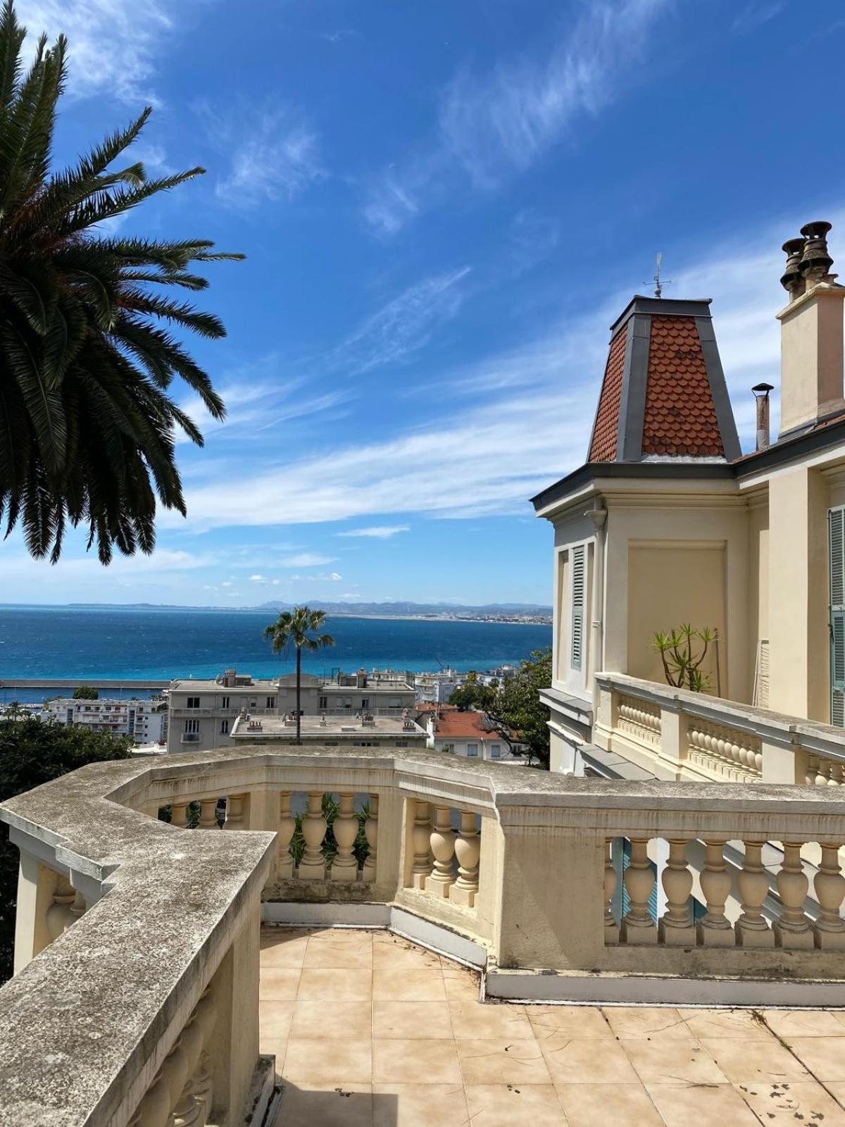 Apartment Palmeraie - Magnifique D'epoque Avec Vue 4 Personnes Avec Terrasse Le Port
